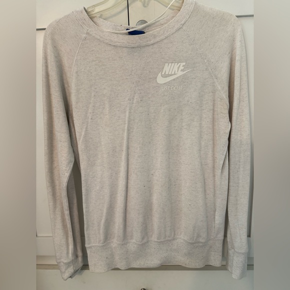 Nike Tops - Nike Light Gray Pullover
